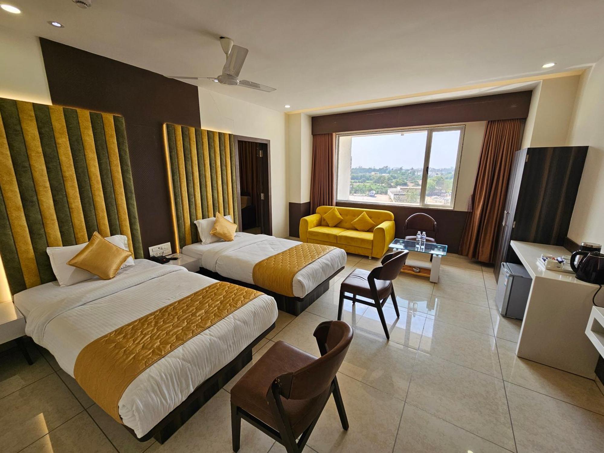 Hotel Grand Darshan Vadodara Exterior photo