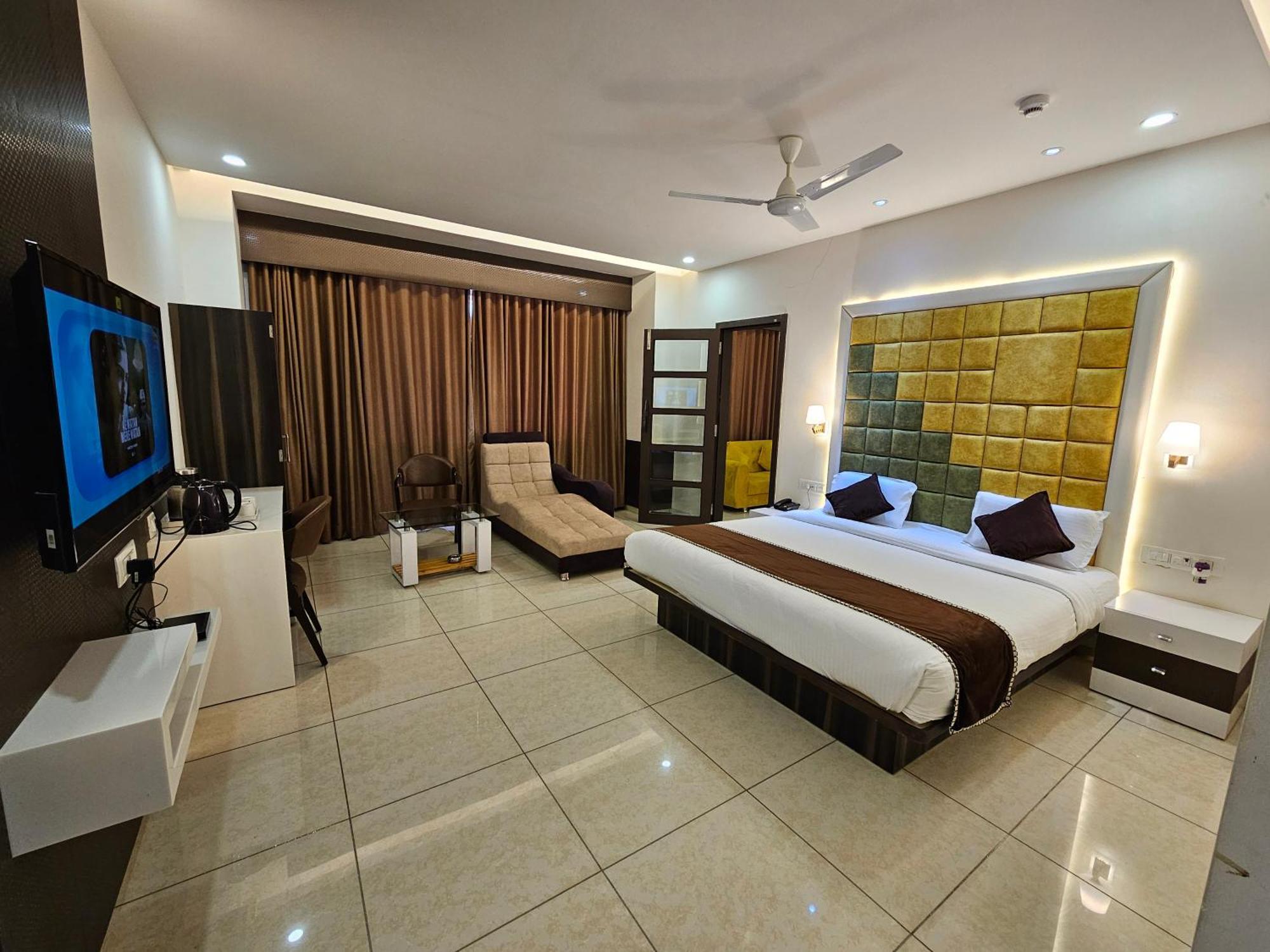 Hotel Grand Darshan Vadodara Exterior photo