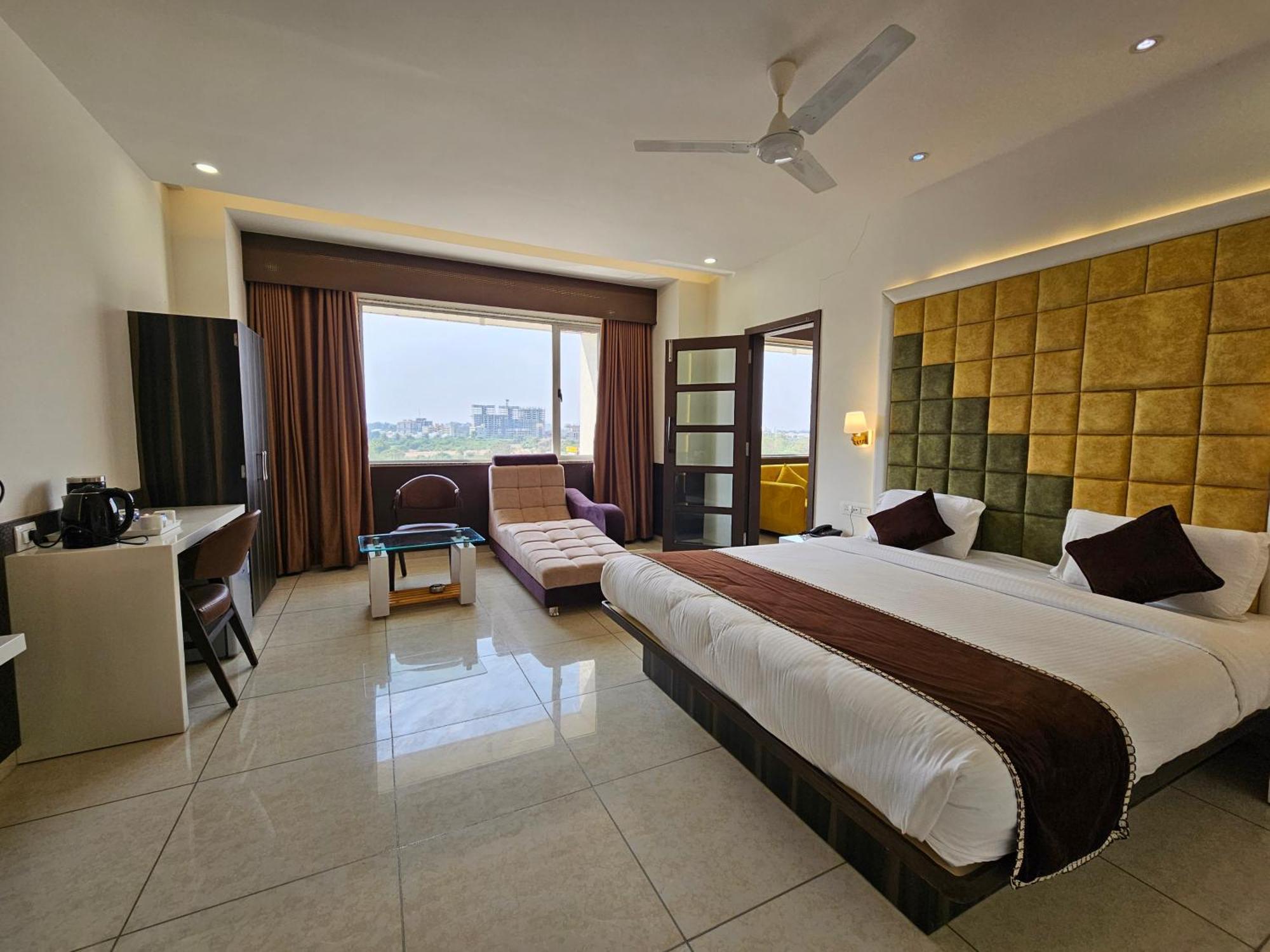 Hotel Grand Darshan Vadodara Exterior photo
